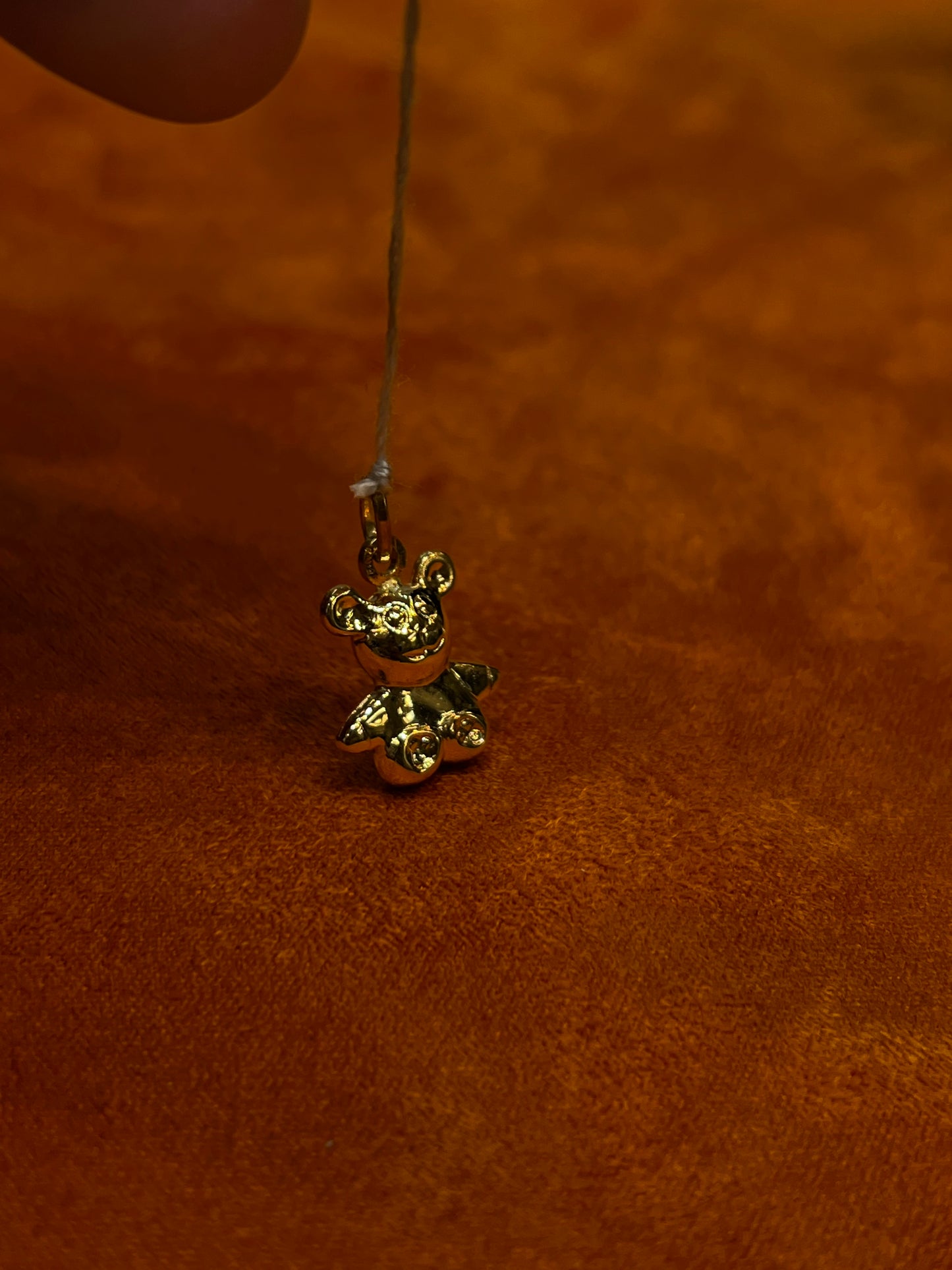 3.	“Mini Bear – Sweet Gold Charm”