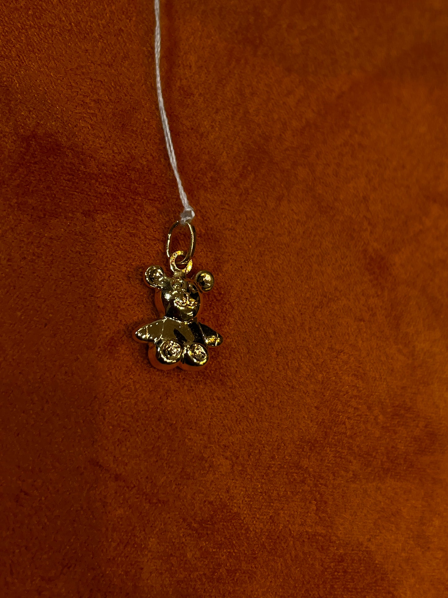 3.	“Mini Bear – Sweet Gold Charm”